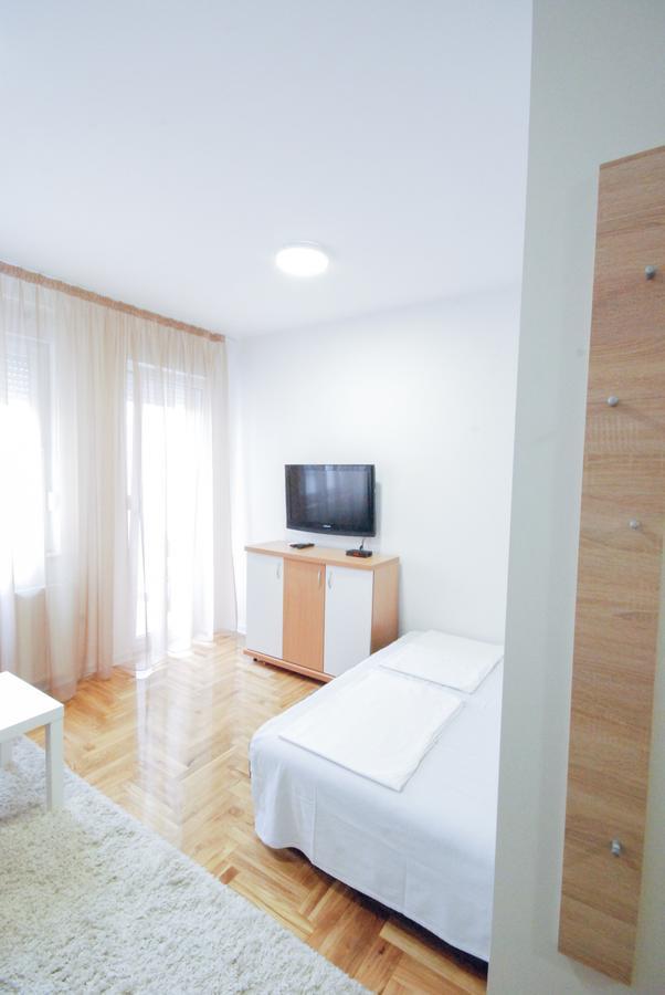 Tiara Apartment 2 Novi Sad Dış mekan fotoğraf